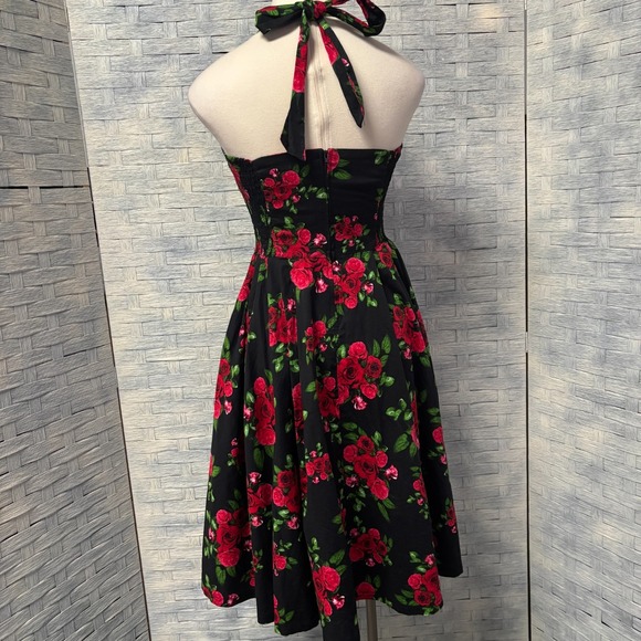 Hell Bunny Vixen S Rockabilly Black Red Rose Halter Pinup Swing Dress Classic - Picture 4 of 8